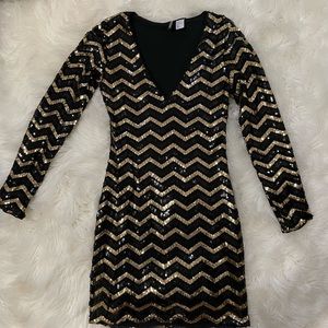 Three sequenced dresses - BUNDLE